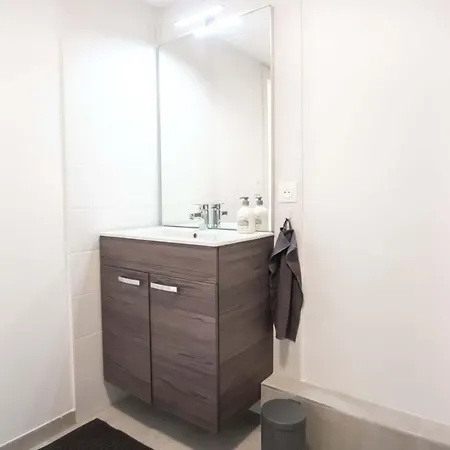 Apartment Guestready - White Minimalist Near The Centre Nancy